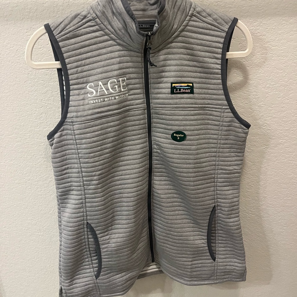 Sage invest with wisdom women’s NWT L.L.Bean Quilted Vest with SAGE Embroidery